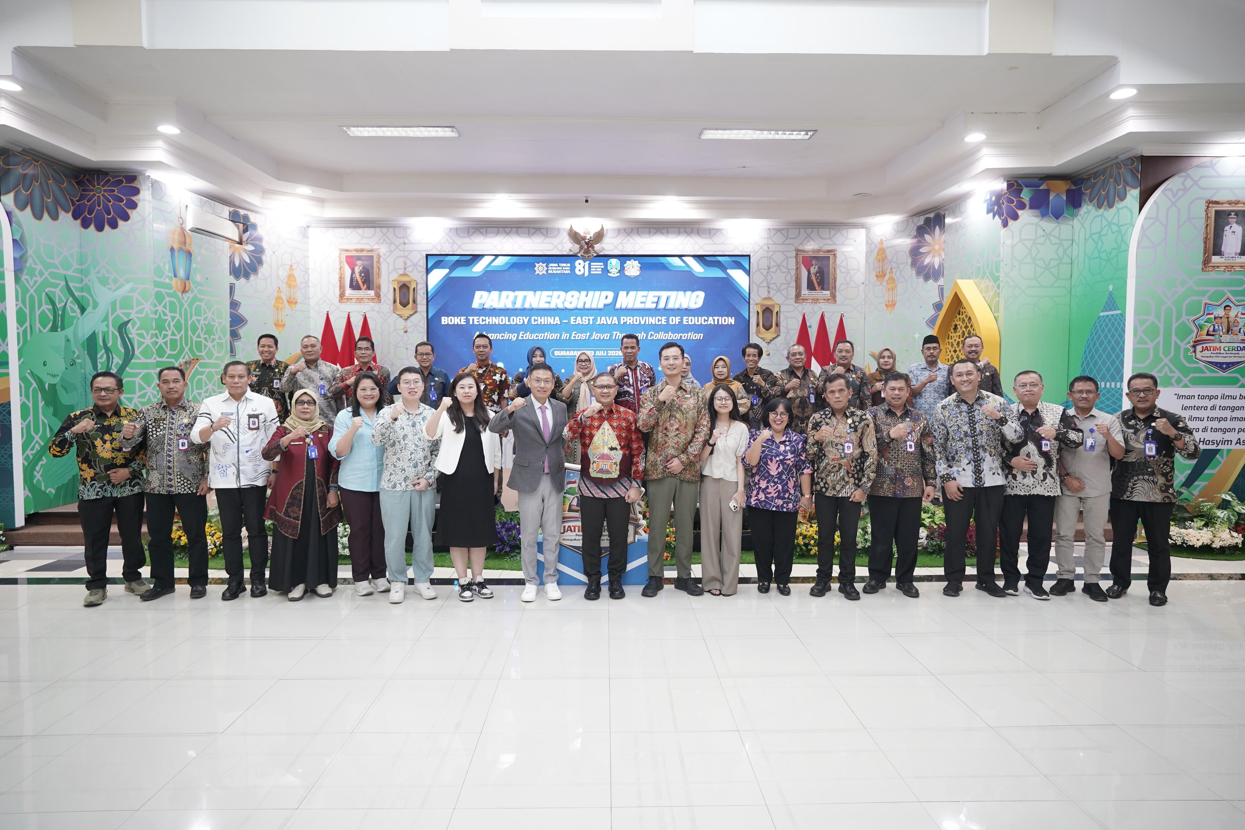 Dindik Jatim Gandeng BOKE Technology, Lima Ribu Guru SMK Dilatih AI dan Animasi