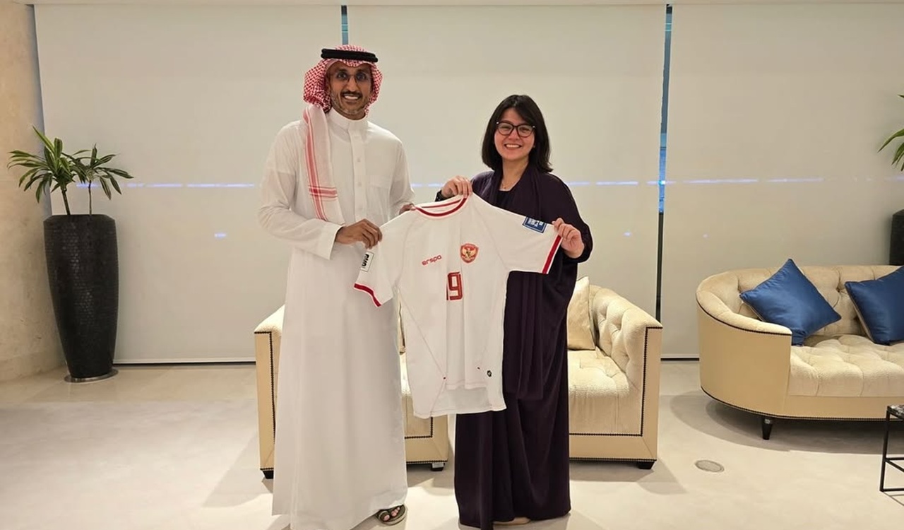 Ratu Tisha Akhirnya Beri Kabar Gembira, Pengganti Kluivert Resmi Hadir?