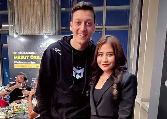 Ozil Tinggalkan Fenerbahce Gabung Dengan Klub Liga 1 Indonesia Ini Faktanya 5841