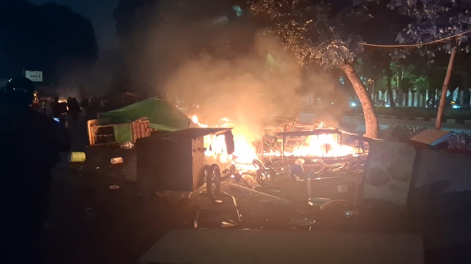 Pelaku Pembakaran Area Kuliner Kasus Pengeroyokan Mata Elang di Kalibata Akhirnya ditangkap!