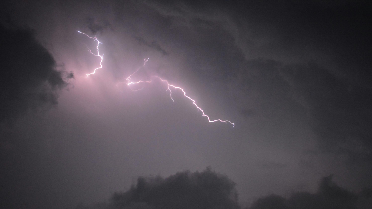 Waspada Pembentukan Badai Tropis di Selatan Nusa Tenggara, Berikut Wilayah Terdampak