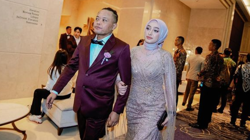 Intip Biodata Santyka Fauziah, Pacar Baru Sule yang Dampingi Pernikahan Rizky Febian