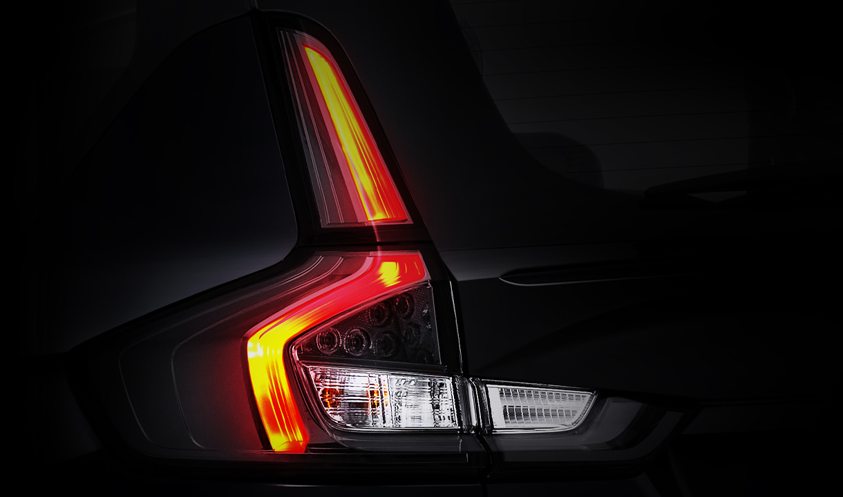 Harga Suzuki New XL7 Hybrid Alpha Kuro: SUV Tangguh dengan Aksen Eksklusif