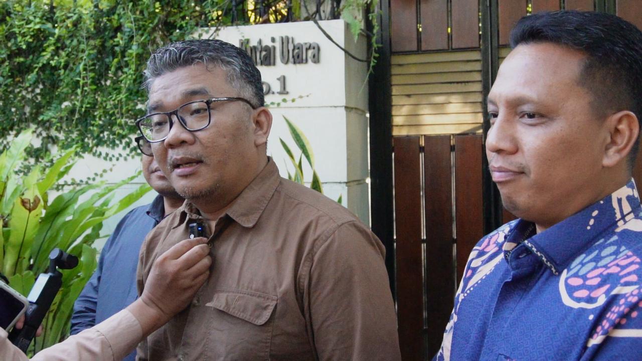 Tim Hukum Leonardi Sambangi Solo, Minta Jokowi Jadi Saksi Proyek Satelit Kemhan