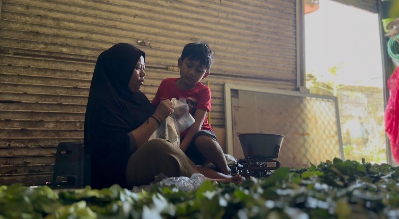 Inspiratif! Kisah Wulan Bangkit dari Titik Terendah dan Kini Miliki Rumah