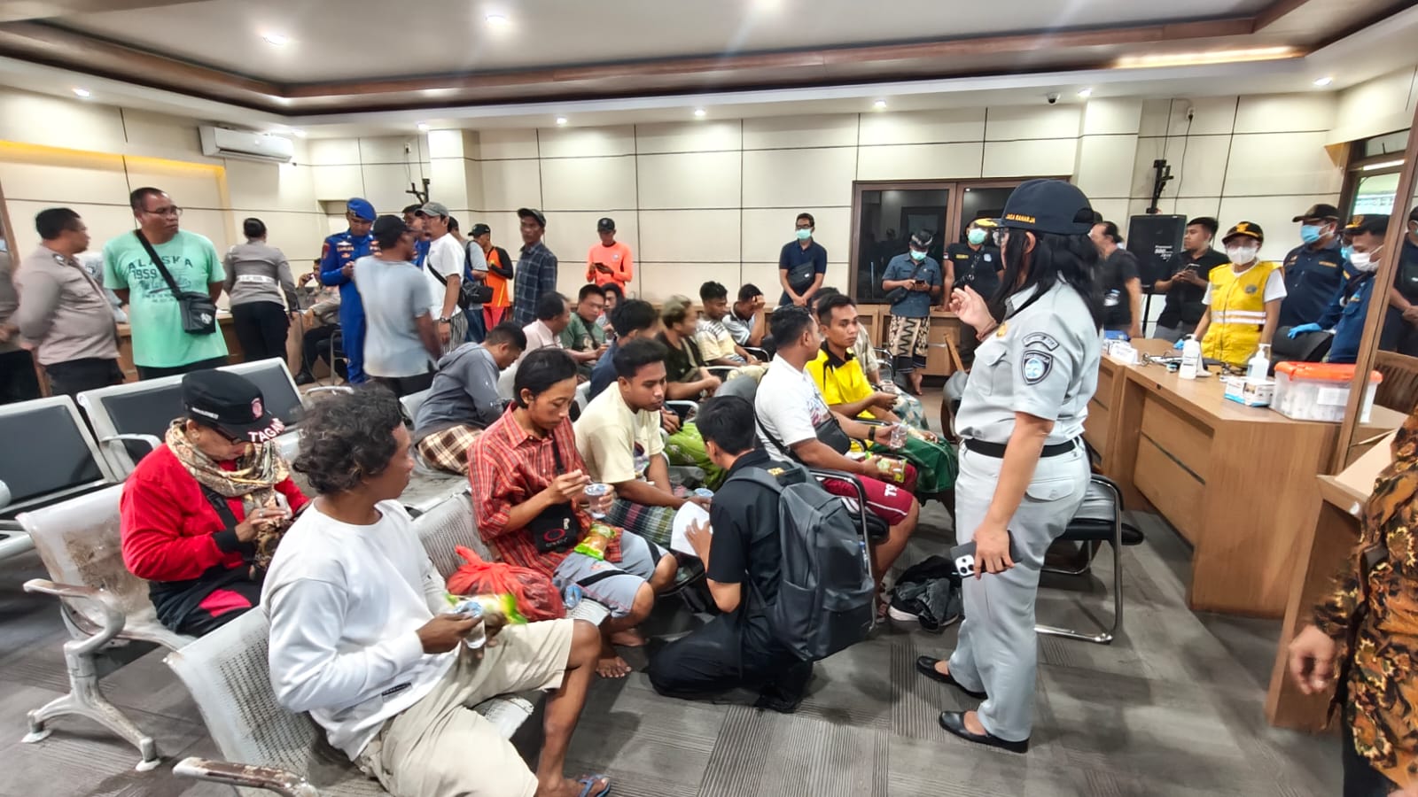 Kemenhub Bantu Pencarian Korban Tenggelam KMP Tunu Pratama Jaya di Selat Bali