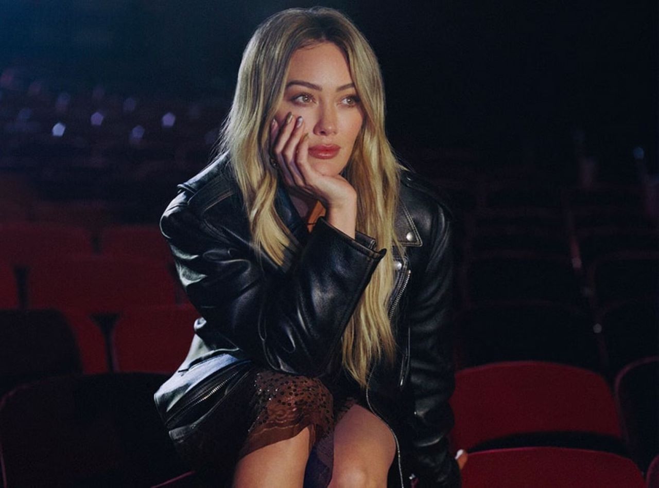 Vakum 10 Tahun, Hilary Duff Luncurkan Mature: Titik Temu Dirinya Sekarang dan Saat Masih Gadis 