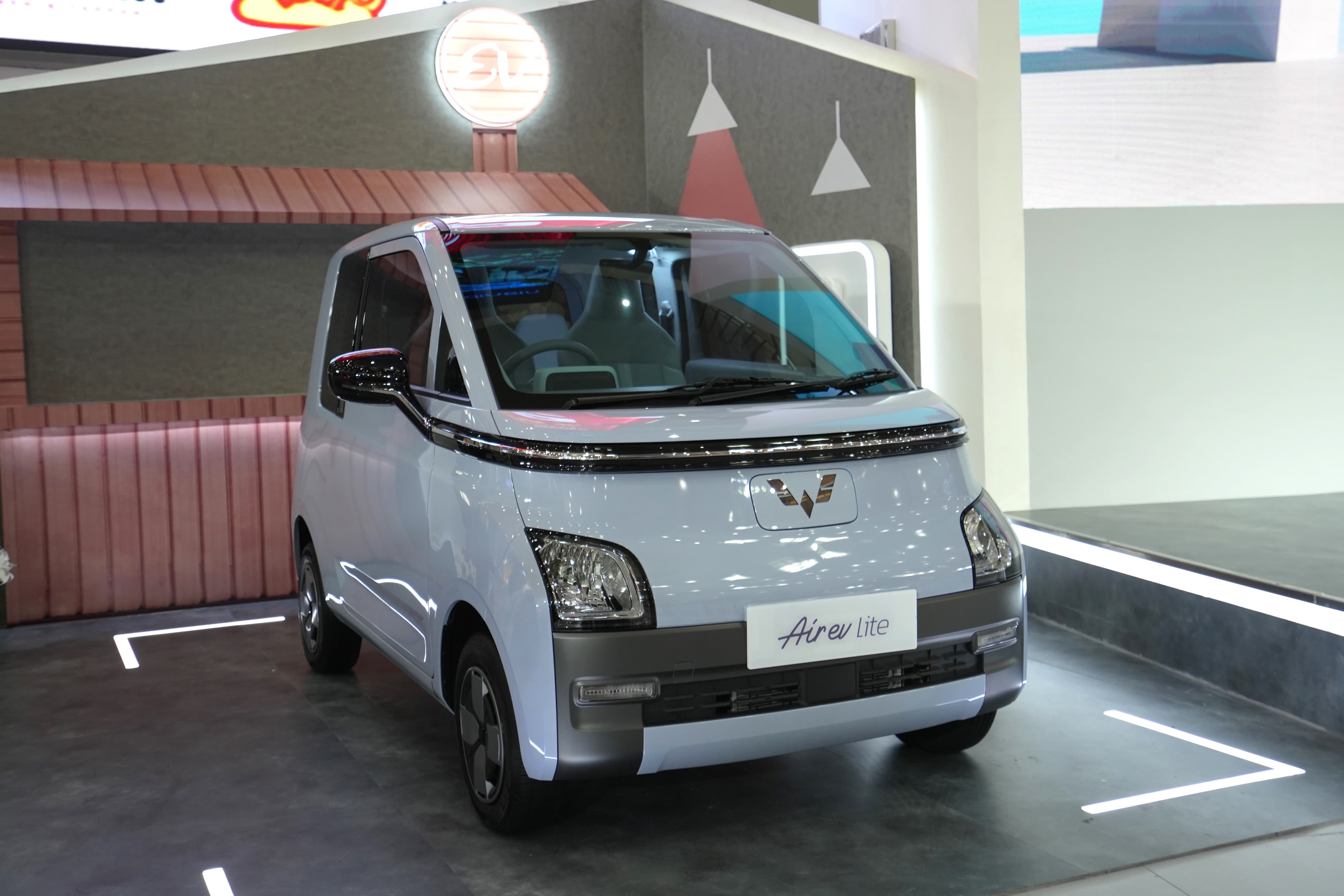 Alasan Ini yang Membuat Konsumen Wanita Jatuh Cinta dengan Wuling Air ev