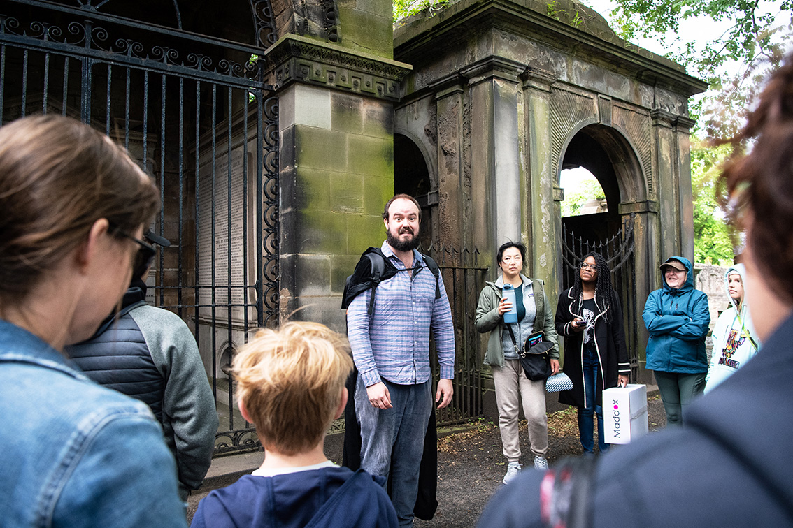 Wisata Harry Potter Bikin Bisnis di Edinburgh Panen Besar