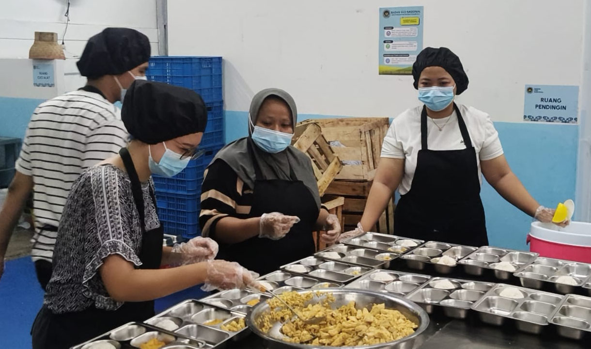 Strategi SPPG Rawa Buntu Penuhi MBG Ribuan Siswa di 4 Sekolah, Puluhan Pegawai dengan Berbagai Tim