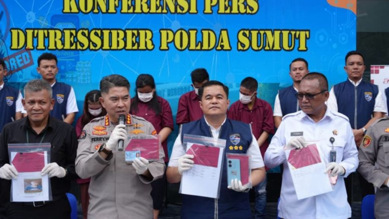 Ayah Raline Shah Jadi Korban Penipuan WhatsApp, Kerugian Capai Rp254 Juta