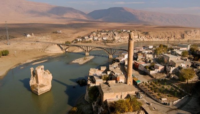 Sungai Eufrat yang Mengering dan Hadis Tentang Perang Berebut Emas Efrat Sebagai Tanda-Tanda Kiamat