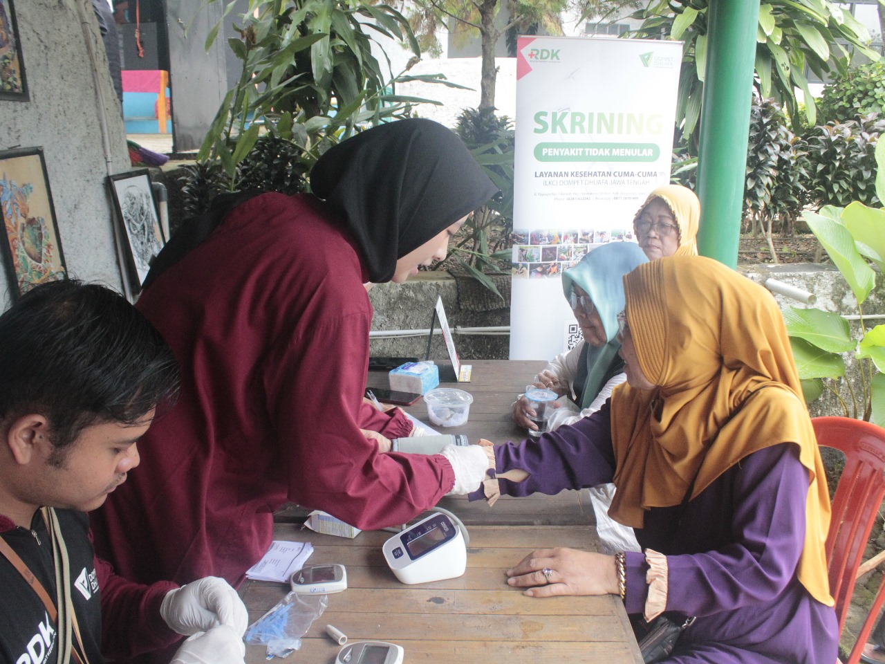 RDK LKC Dompet Dhuafa Tingkatkan Akses Kesehatan di Cilacap Barat Lewat Layanan dan Ambulan Gratis