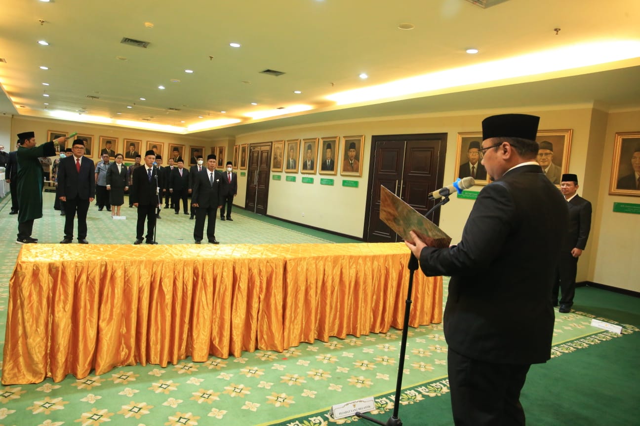 Menag Lantik Profesor Asep Jahar sebagai Rektor UIN Syarif Hidayatullah Jakarta