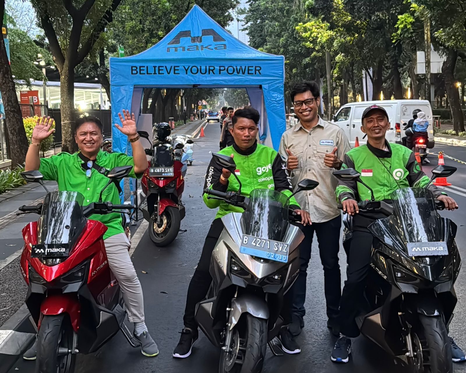 MAKA Motors Bagi-bagi Motor Listrik Untuk Mitra Gojek
