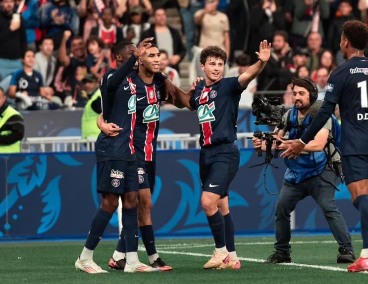 PSG vs Reims 3-0: Juarai Piala Prancis, Les Parisiens Pede Menatap Final Liga Champions