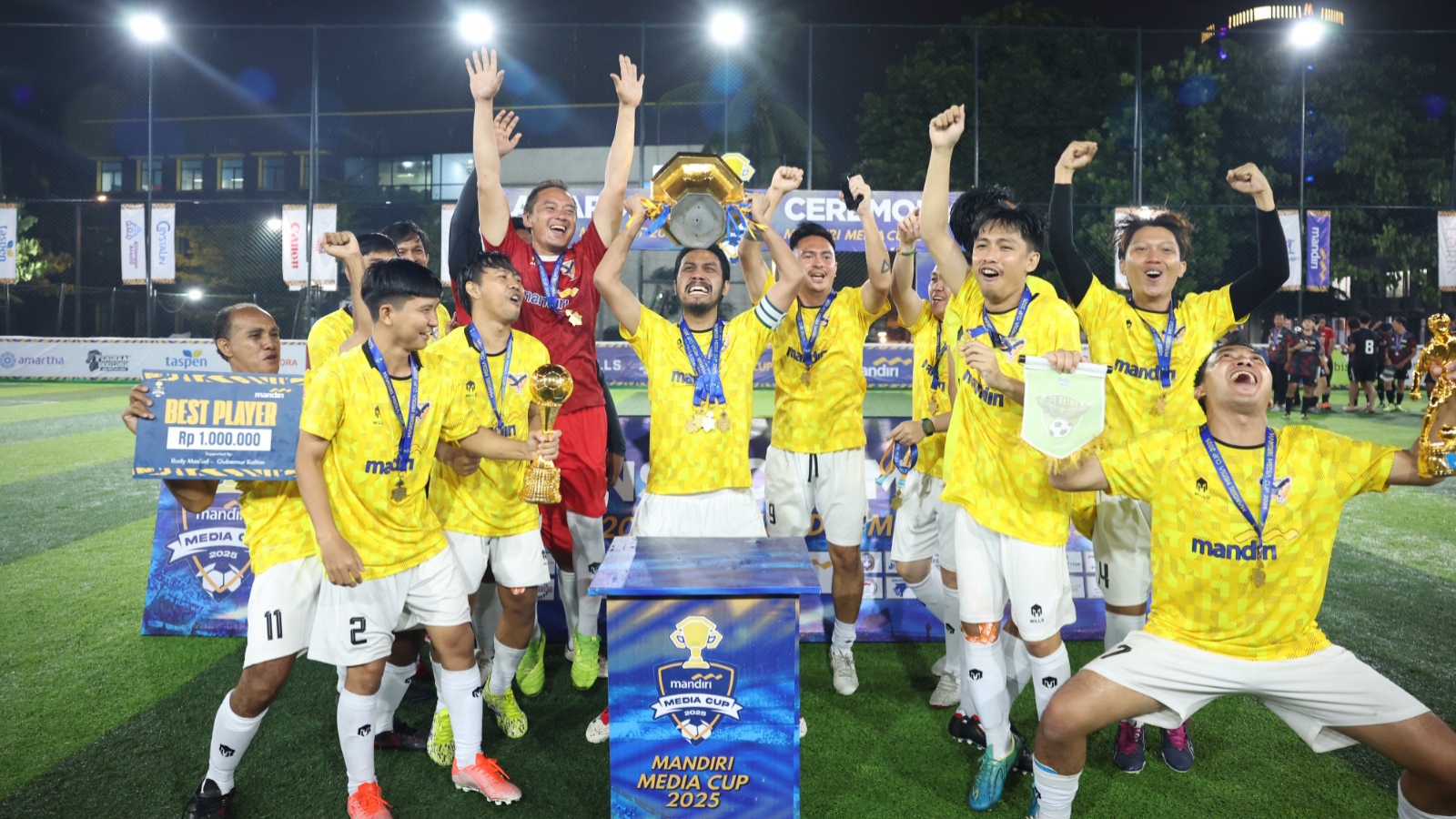 Dominasi Tak Terbendung! SCTV Pertahankan Juara Media Cup 2025