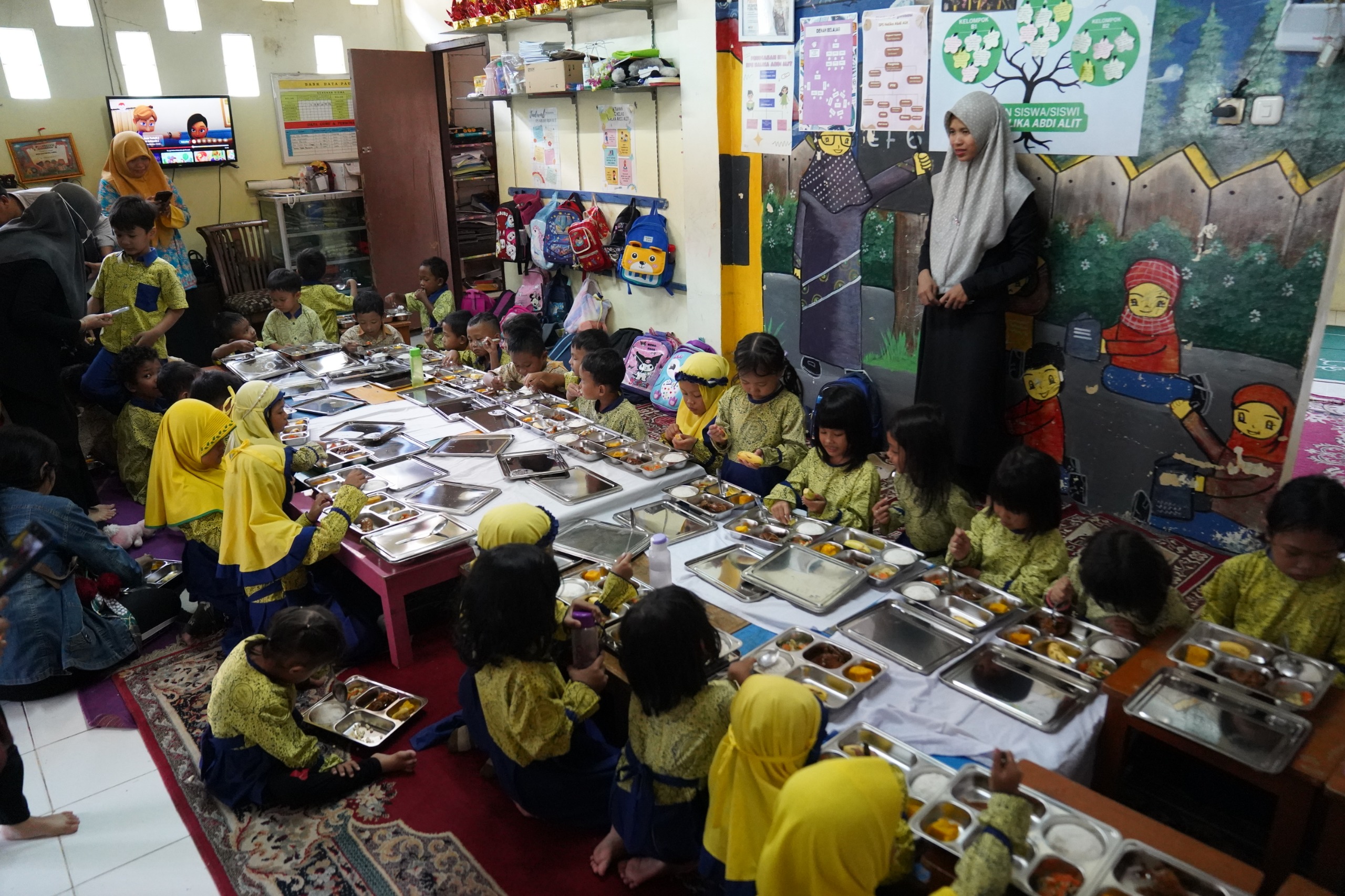 Observo Center Prihatin Program MBG Direcoki Sengkuni di Internal BGN