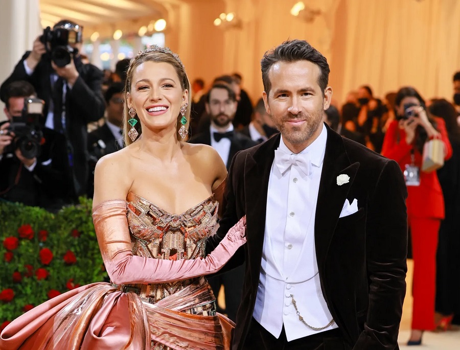 Absen Tahun Ini, Berikut Gaun-Gaun Terbaik Blake Lively di Met Gala 