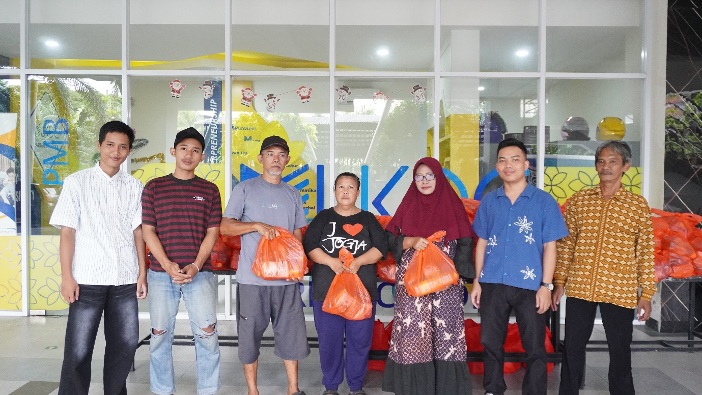 Aksi Tahunan UKDC, Sinergi Civitas dan RT/RW untuk Warga Deles