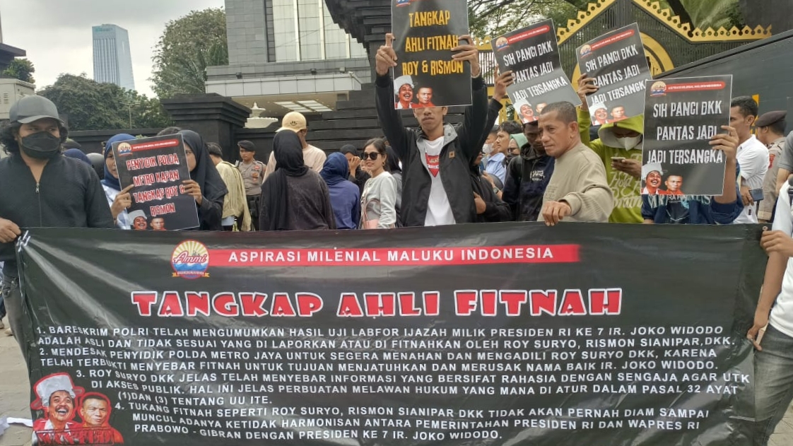 Dianggap Tebar Fitnah Soal Ijazah Jokowi, AMMI Desak Polda Metro Tangkap Roy Suryo Cs!