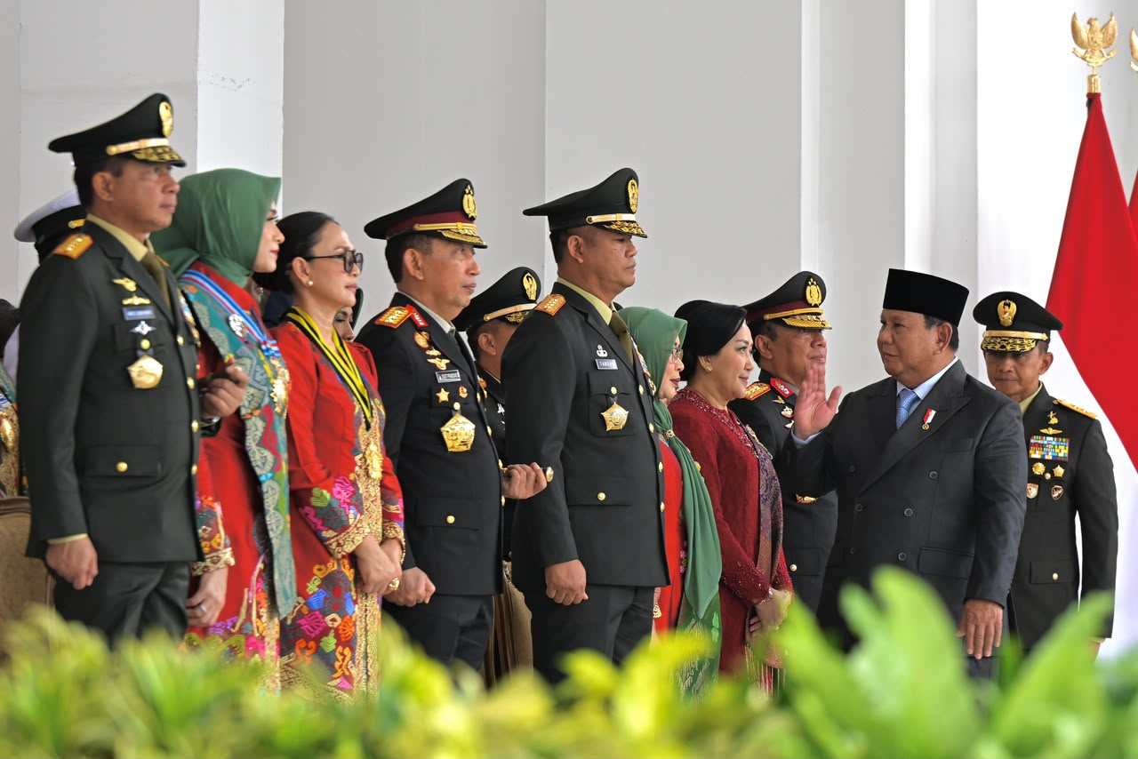 Prabowo Ingatkan TNI-Polri: Sekali Khianati Rakyat, Kehormatan Hilang
