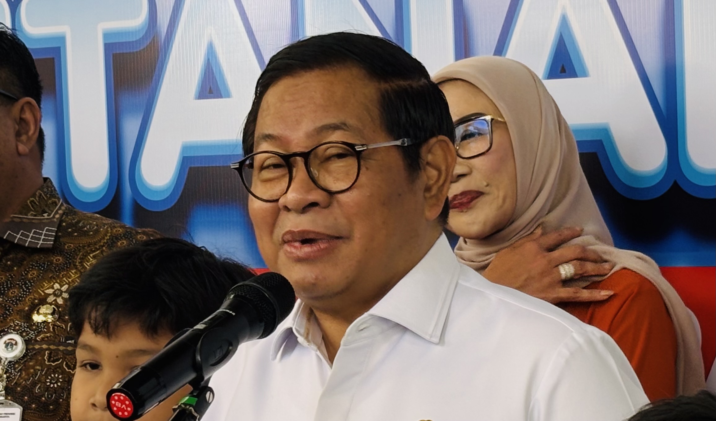 Pramono: Kenaikan Tarif Transjakarta hanya untuk Orang Mampu, 15 Golongan Tetap Gratis