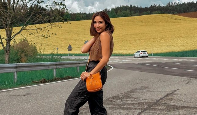 Heboh! Celana Gisel Diduga Melorot Saat Wawancara, Netizen: Makin Ke Sini Makin Ke Sana