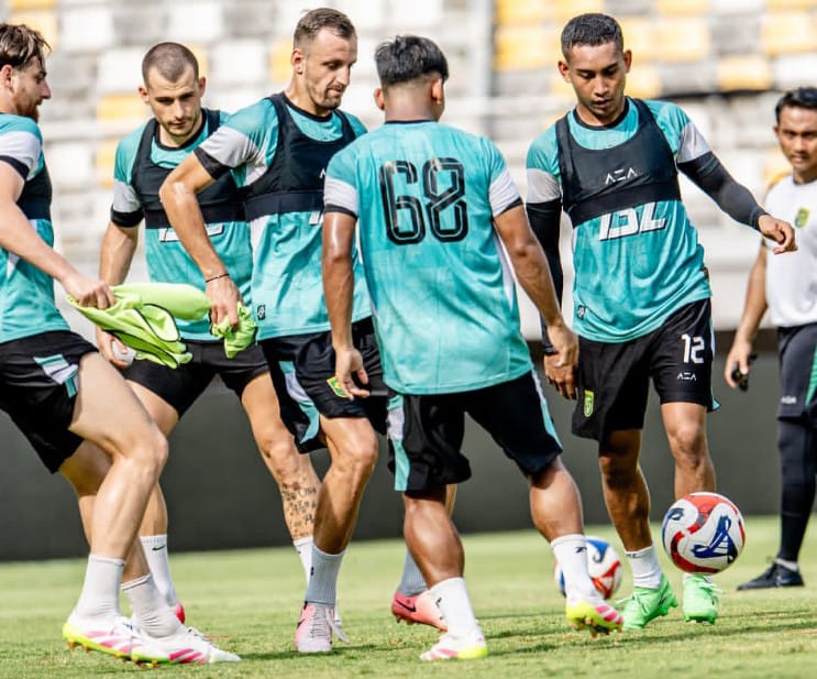 Edu Paham Rivalitas Persebaya dan Arema FC, Mau Menang Demi Bonek dan Surabaya!