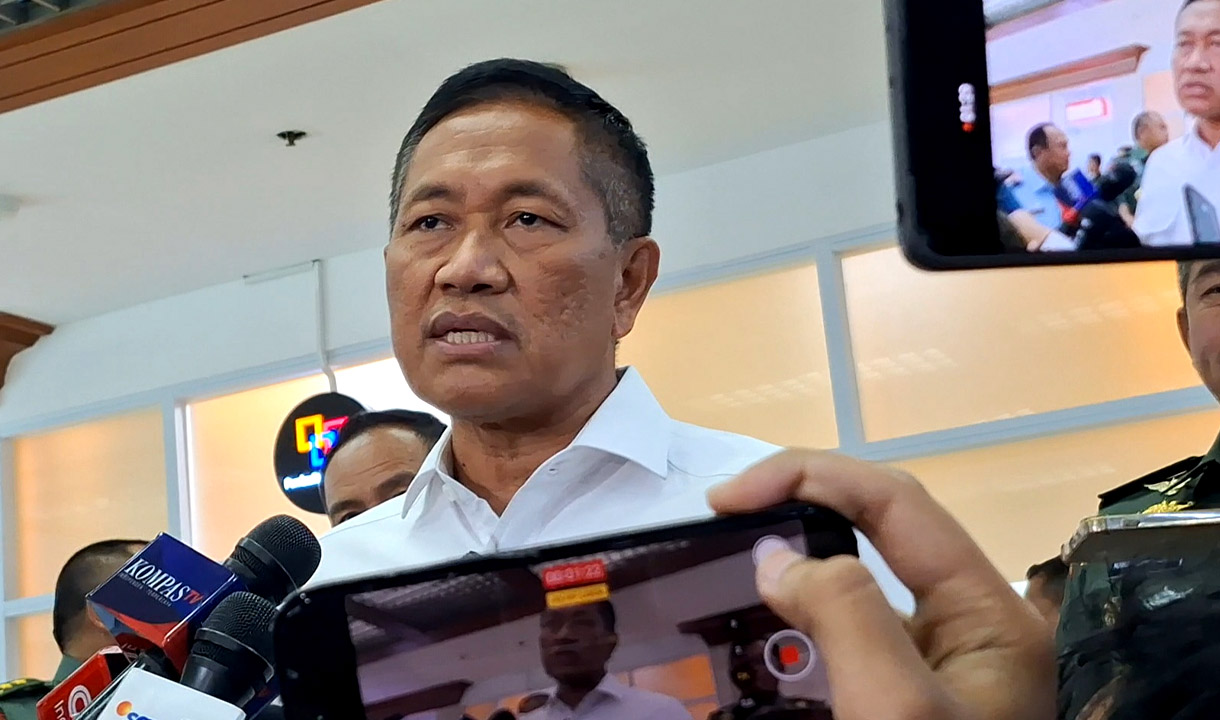 Status Deddy Corbuzier Sebagai Stafsus Menhan Terancam Dibatalkan Buntut Marahi Anak-anak Penerima MBG