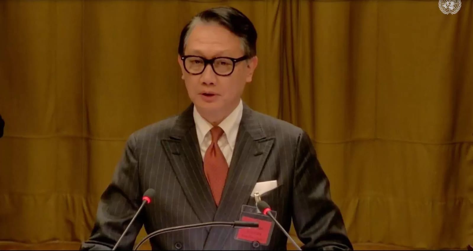 Wamenlu Arif Havas Oegroseno Santai soal Larangan Rangkap Jabatan: Ya Ikut MK Saja!