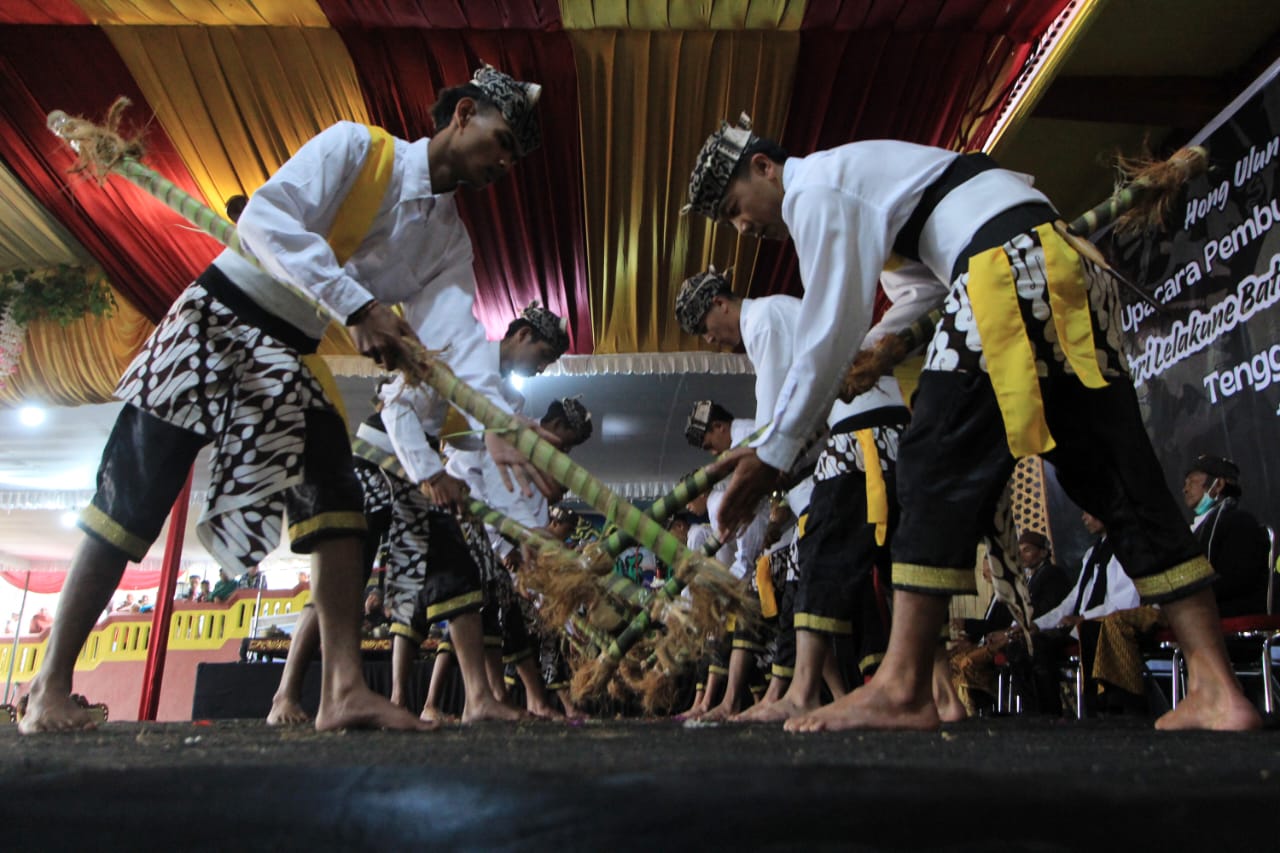 Ceria dan Guyub, Begini Potret Yadnya Karo, Hari Besar Suku Tengger