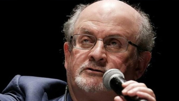 Masih Ingat Dengan Penulis Ayat-ayat Setan Salman Rushdie, Kondisinya Kritris Setelah Alami Penusukan