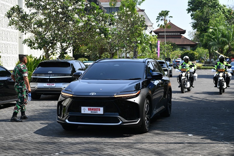 Deretan Kendaraan Listrik Untuk Pengawalan KTT AIS 2023 di Bali