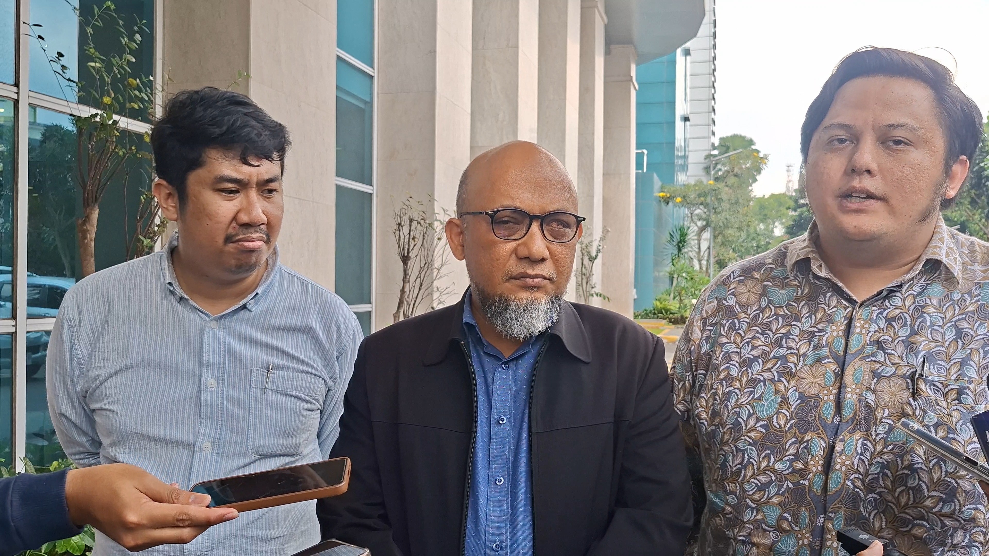 Novel Baswedan Sentil Hakim Pengadilan Militer: Serangan Air Keras Kok Disebut Tak Profesional?