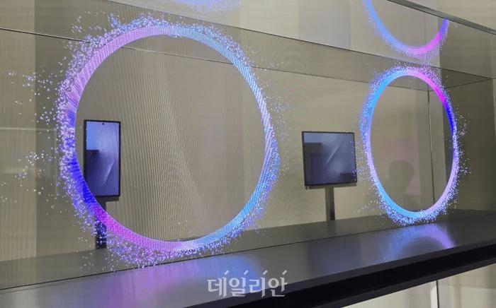 Ponsel Lipat Tiga Samsung Galaxy Z TriFold Bocor di Twitter