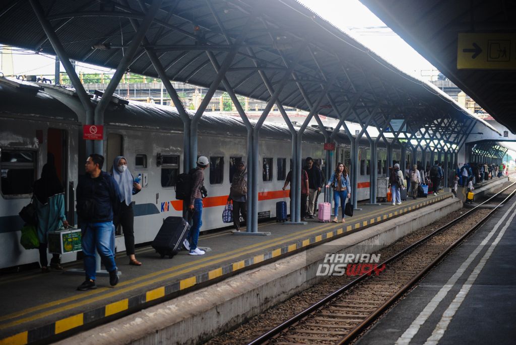 Ketepatan Waktu KAI Daop 8 Surabaya Capai 99,91 Persen