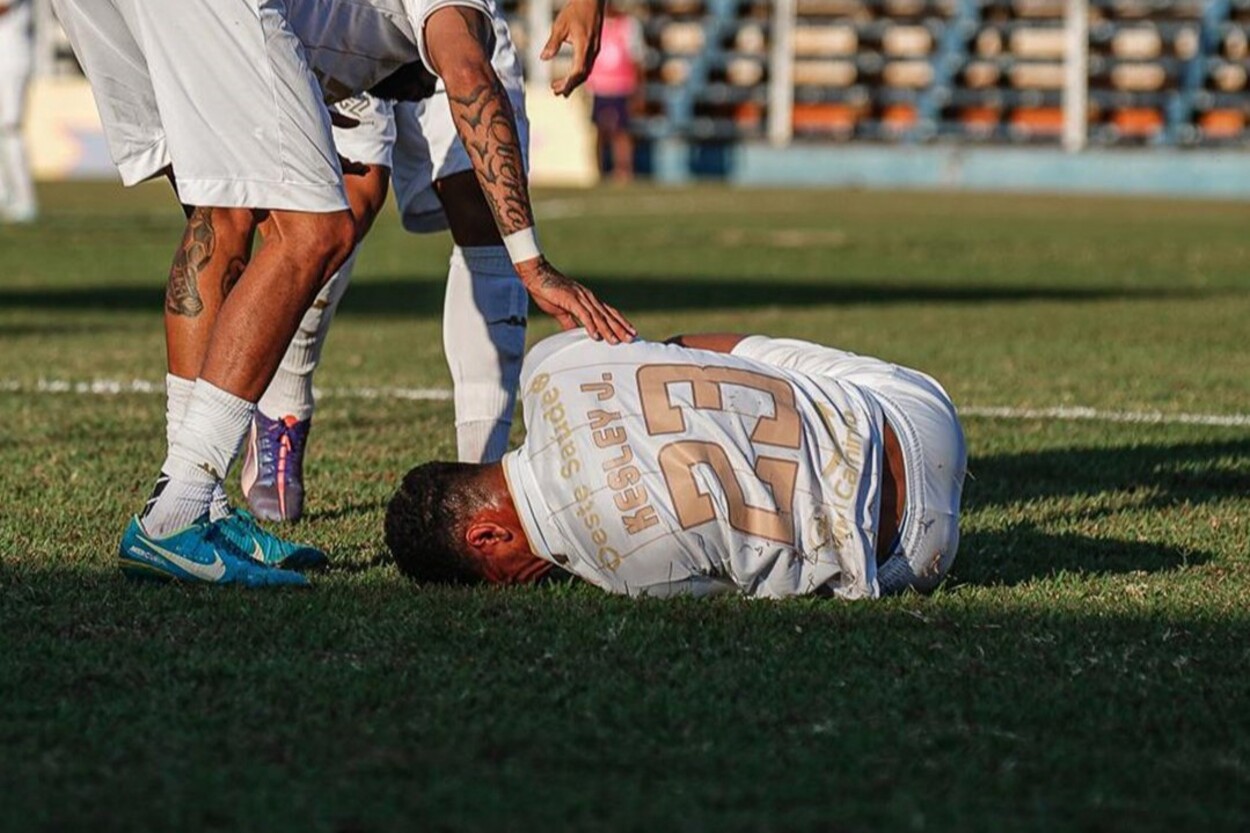 Gagal Tiru 'Siuuu' Ronaldo, Pemain Brasil Malah Dilarikan ke Rumah Sakit