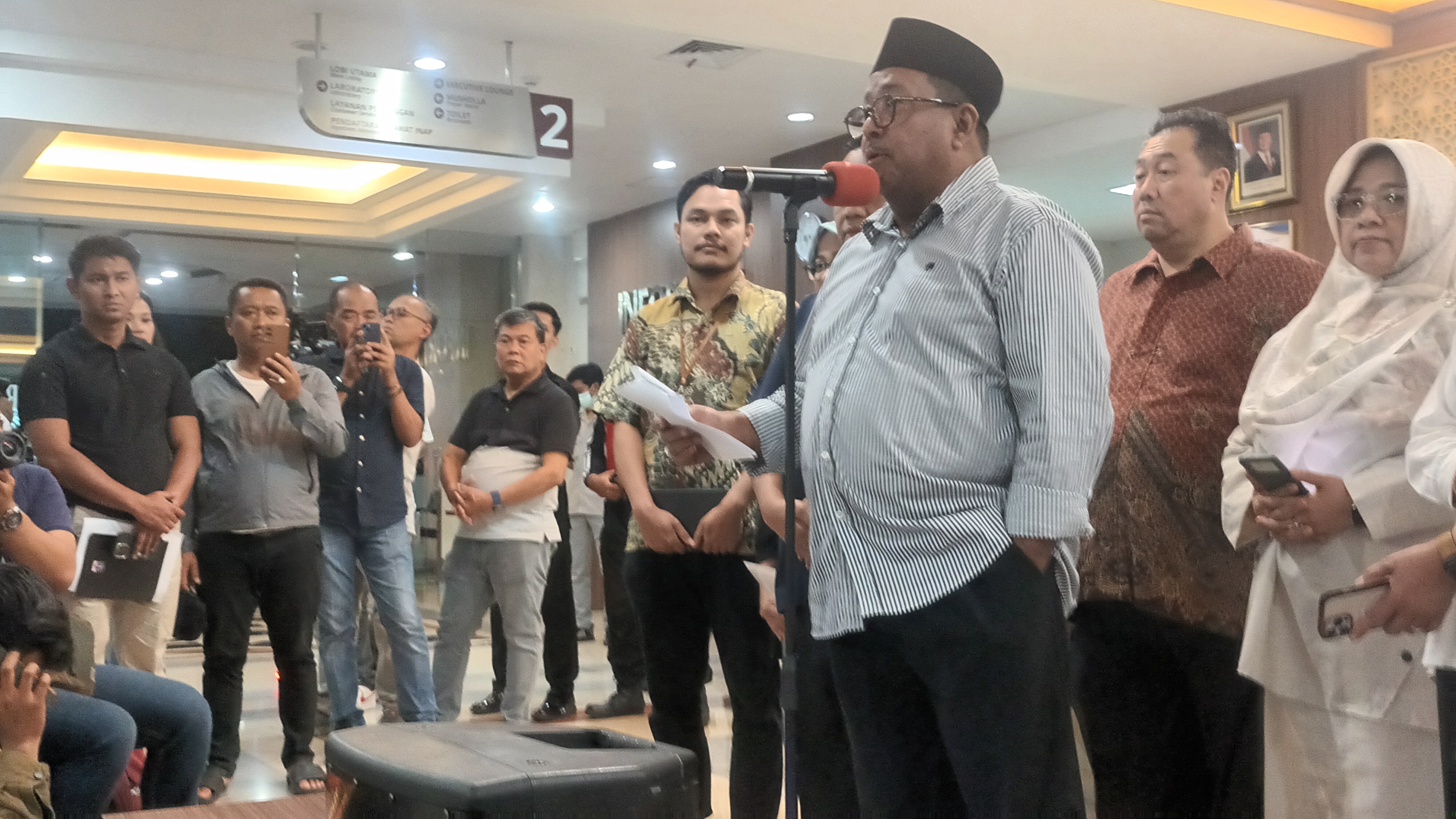 Pemprov DKI Tanggung Penuh Biaya Korban Ledakan SMAN 72, Rano Karno Pastikan Evaluasi Keamanan Sekolah