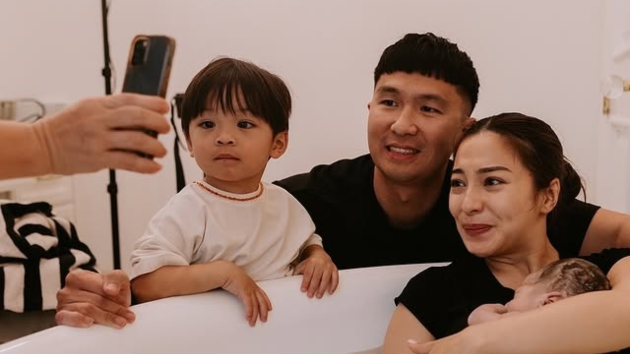 Nikita Willy Melahirkan Anak Kedua Pakai Metode Water Birth, Apa Itu?