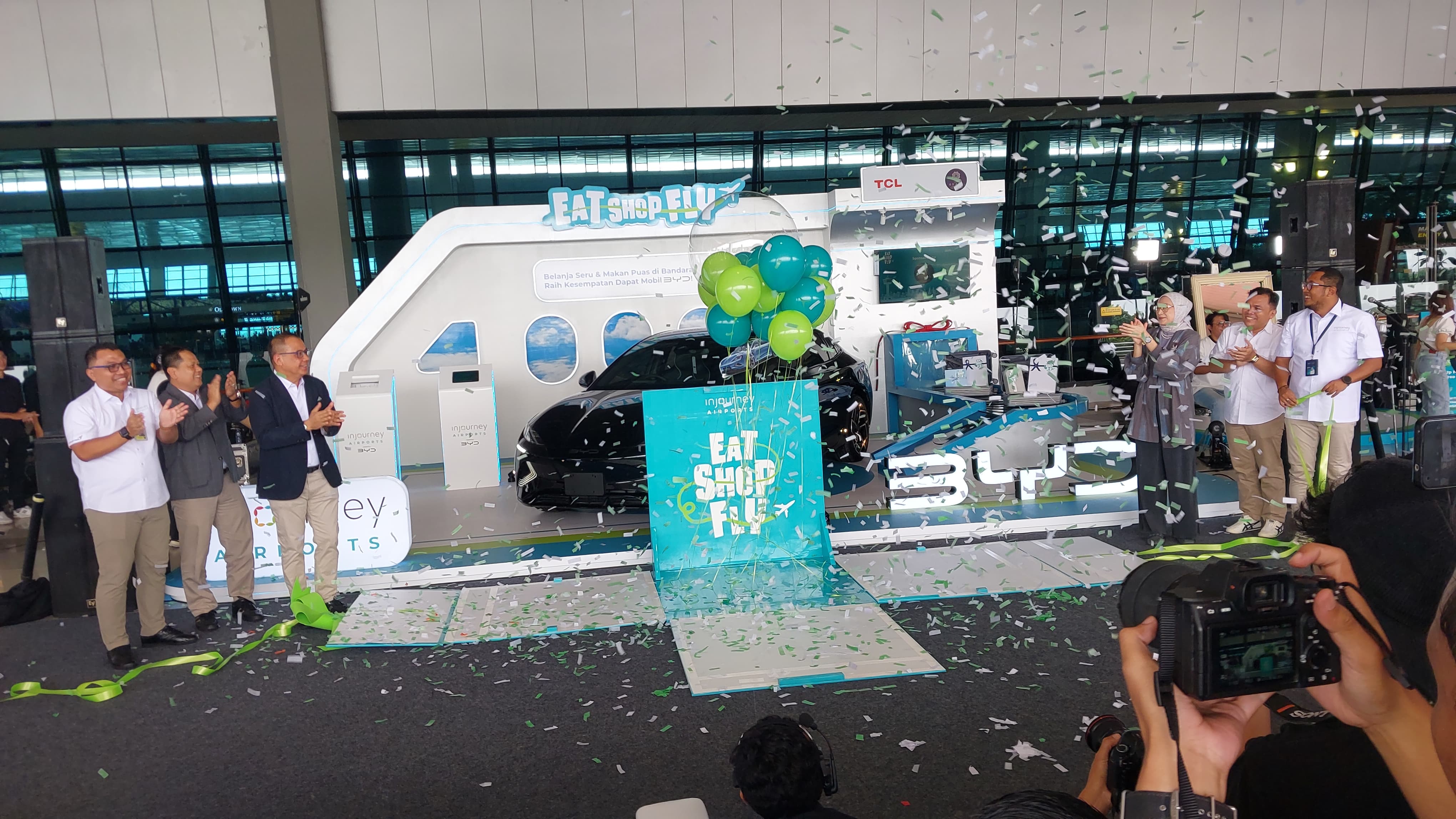 Jajan di FnB Bandara Soetta Bisa Bawa Pulang Mobil Listrik, Injourney Airport Luncurkan 'Eat Shop Fly'