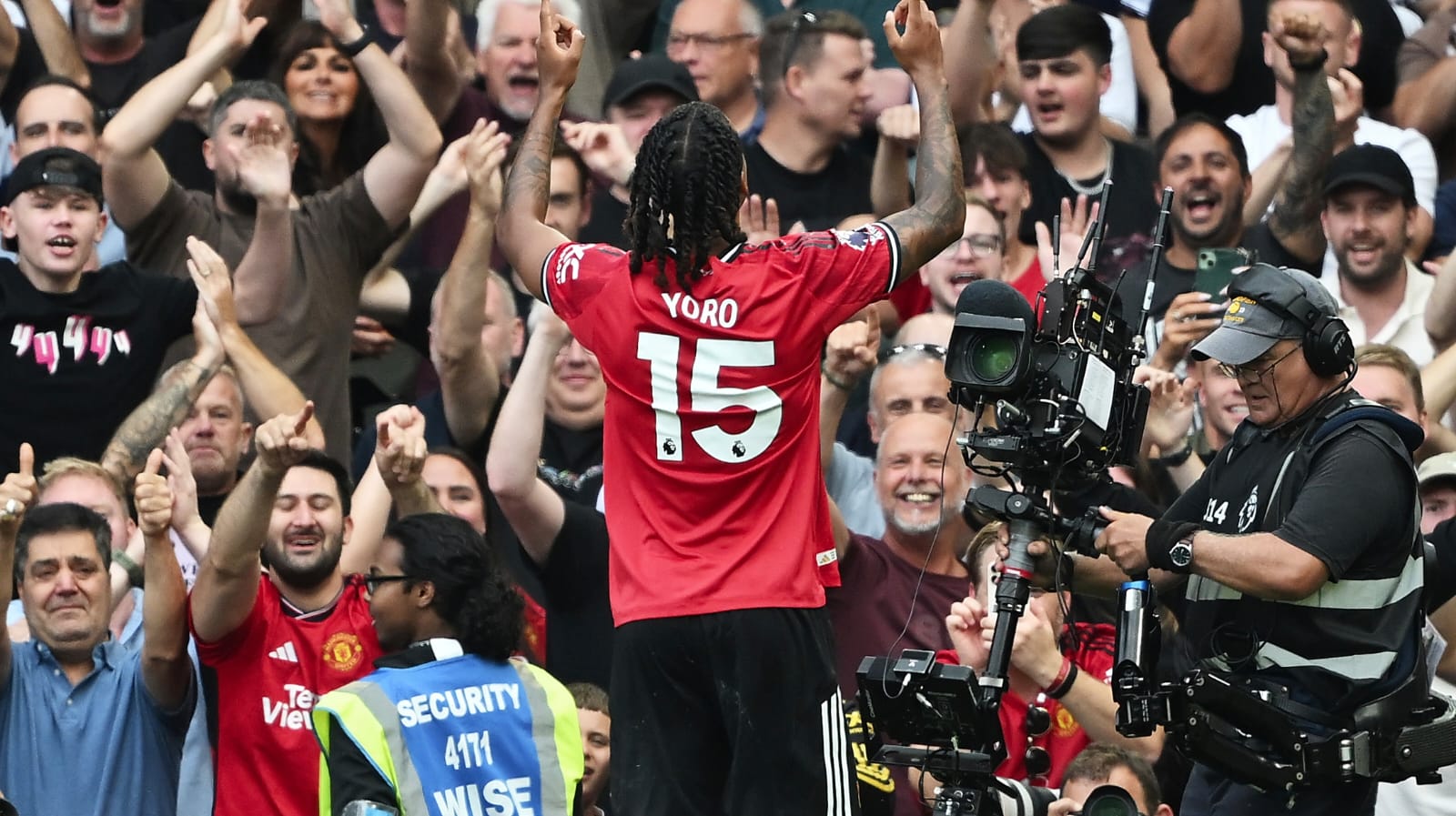 Rating Pemain Man Utd Pasca Ditahan Imbang Fulham 1-1, Cuma Leny Yoro yang Bagus