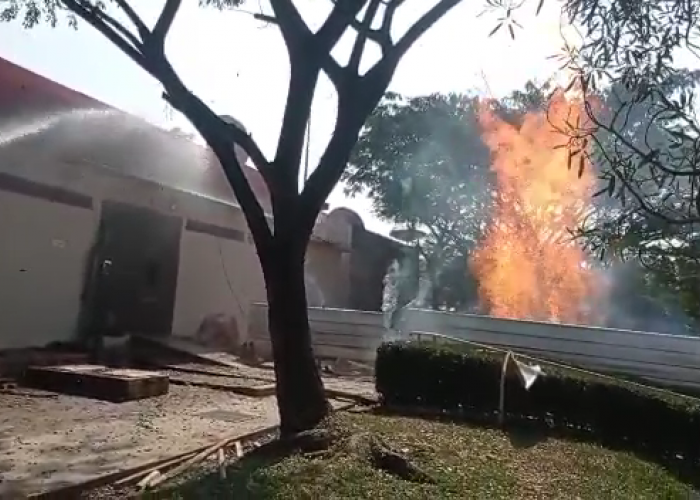 Ada Semburan Api! Pengemudi Dilarang Istirahat di Rest Area KM 86 Tol Cipali Arah Jakarta