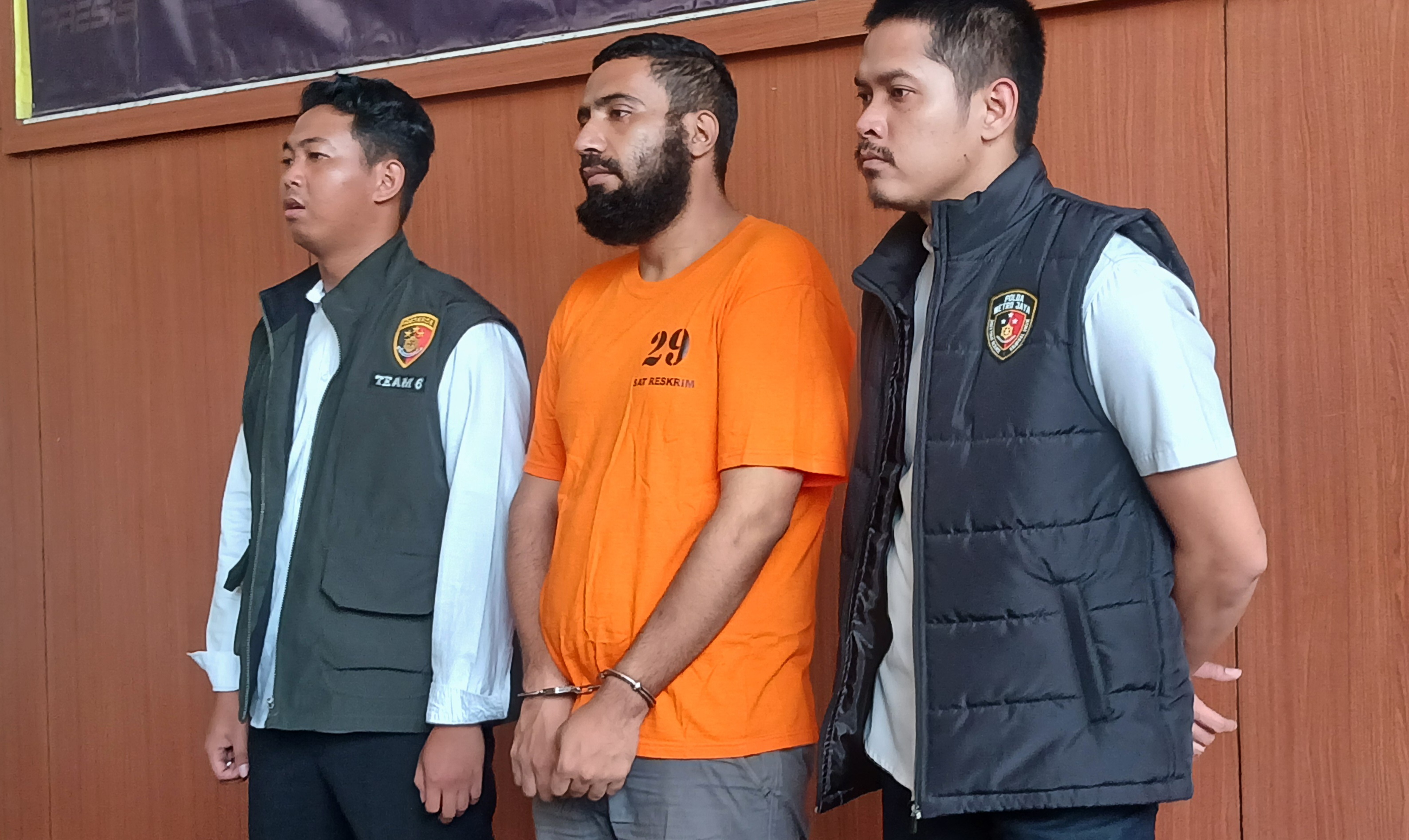 Koleksi Senpi Ilegal, Oknum Pengacara Ditangkap Polisi di Jakpus