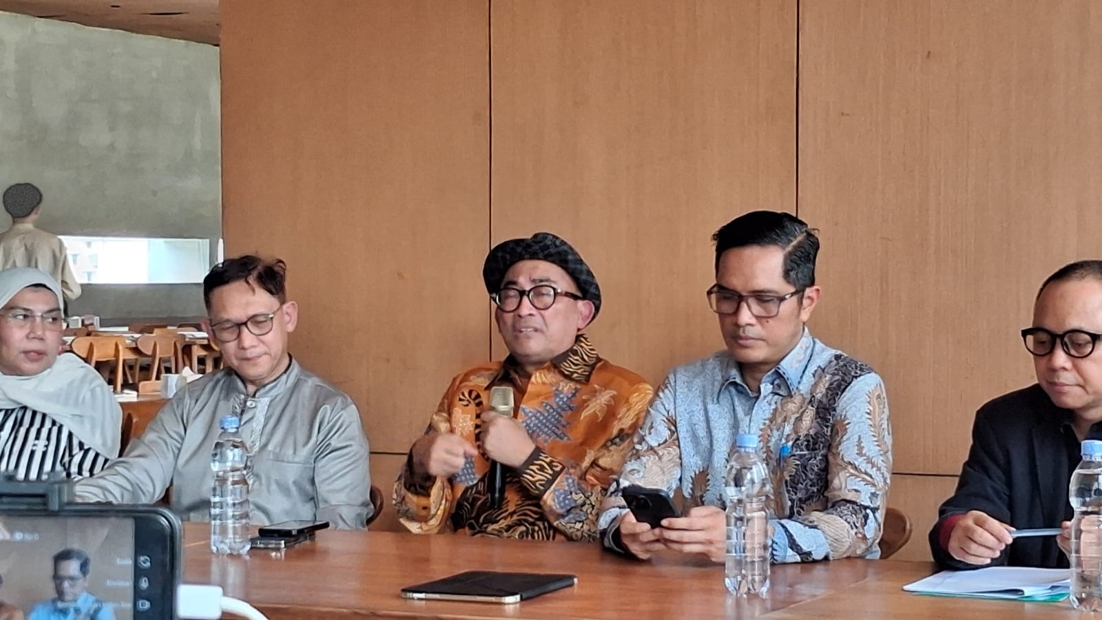 Lawan Balik, Tim Kuasa Hukum Eks Jampidsus Febrie Siapkan 2 Permohonan Praperadilan