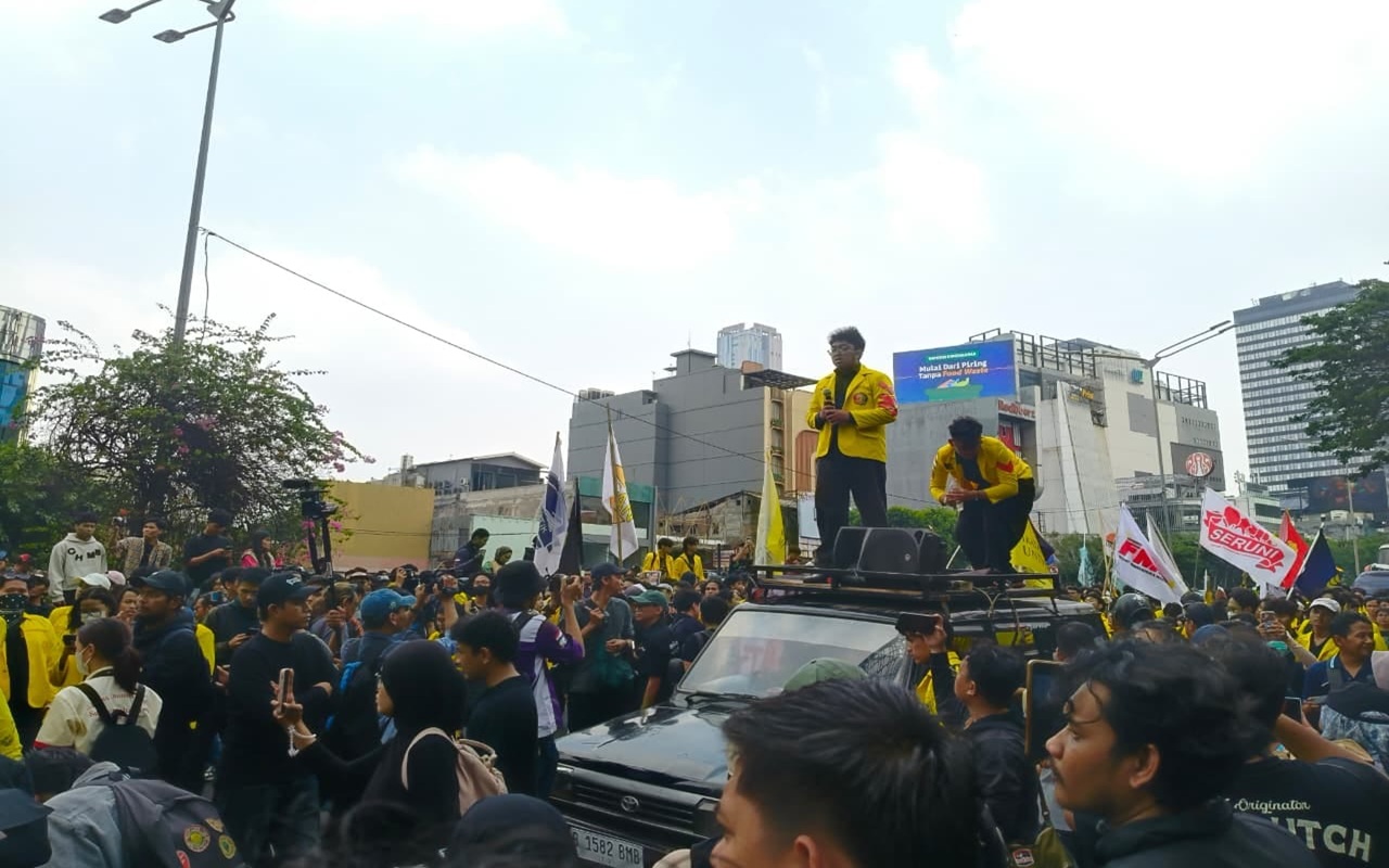 7 Link CCTV Pantau Demo BEM UI di Bundaran HI Jakarta Hari ini