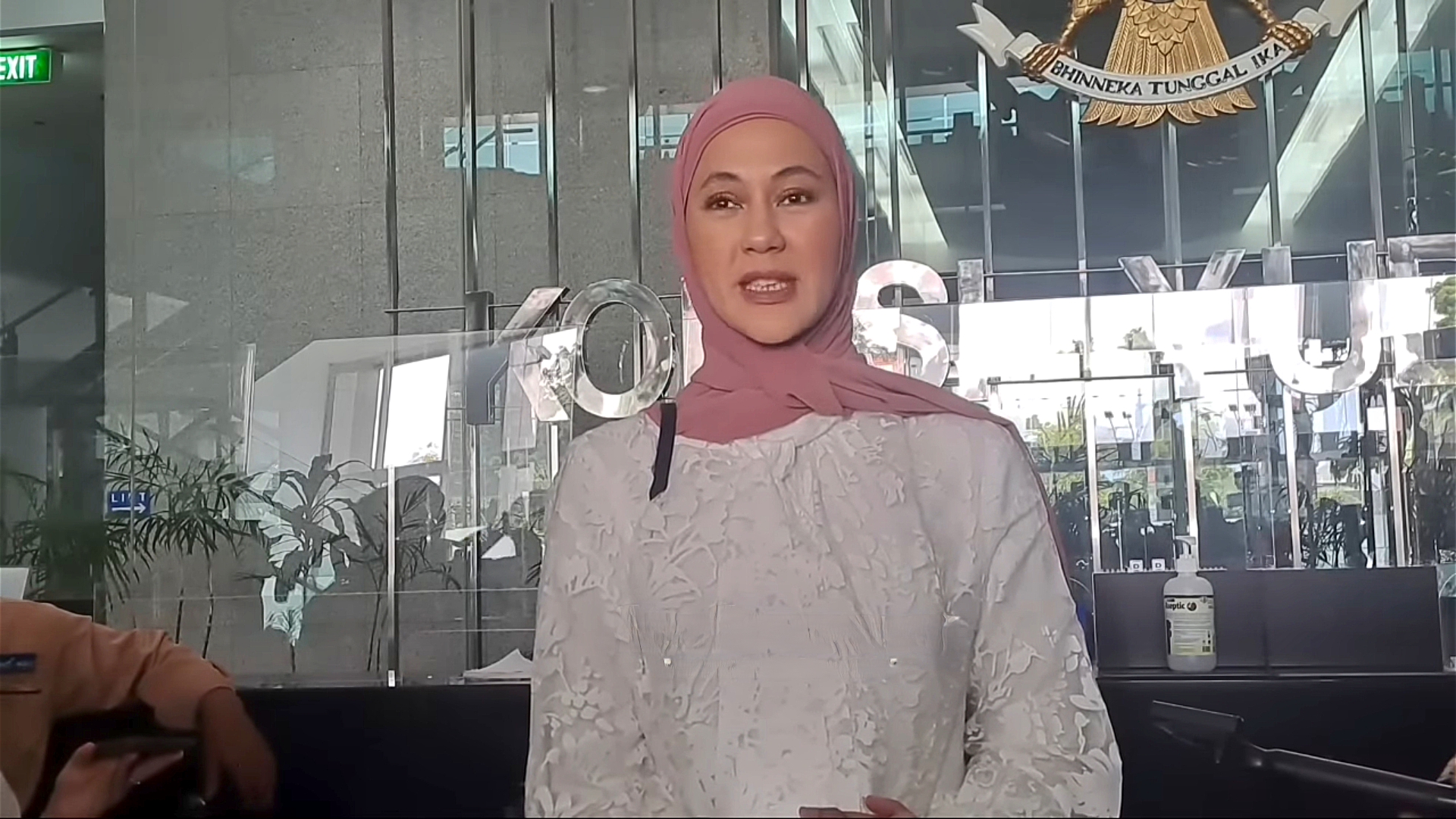 Tak Terima Disebut Berselingkuh dan Istri Durhaka, Paula Verhoeven Laporkan Hakim PA Jaksel ke Komisi Yudisial