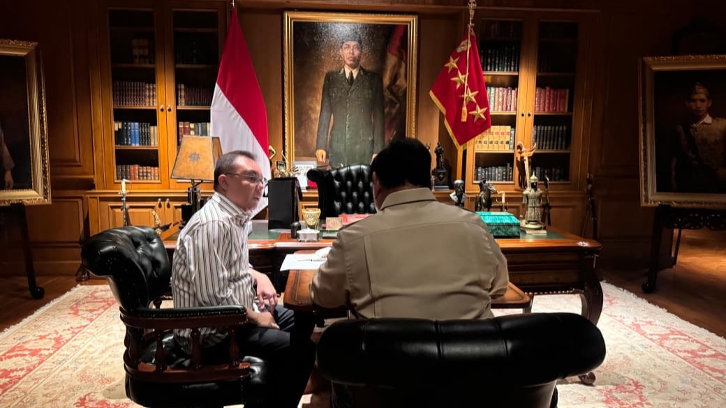 Dasco Serahkan Dokumen dan Laporan dari Daerah ke Presiden Prabowo