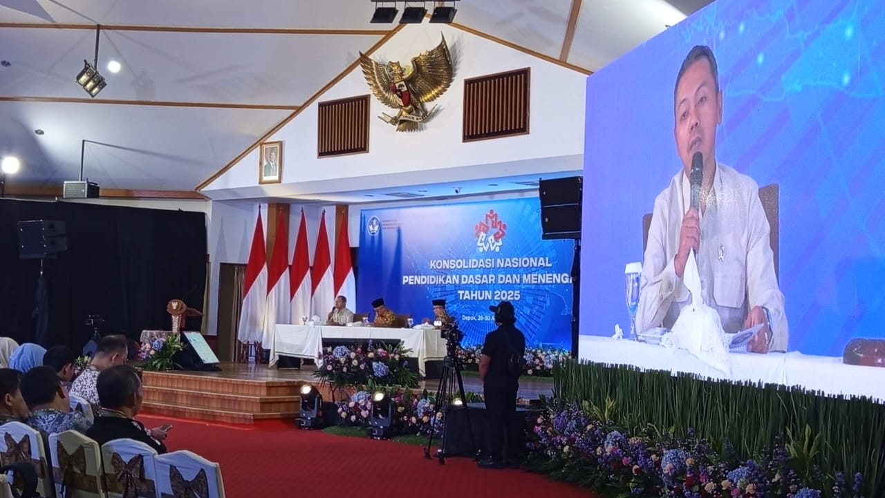 Desentralisasi Pendidikan Tak Lepaskan Peran Kementerian, Wamendikdasmen Fajar: Gas Pol Majukan Pendidikan