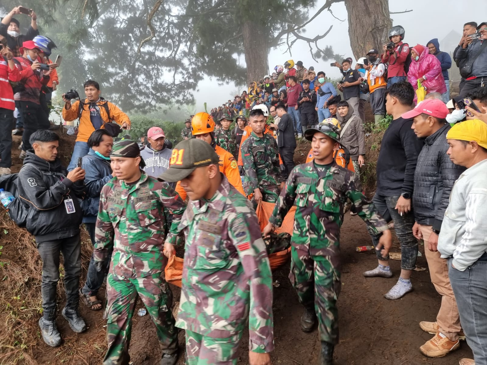 Korban Pendaki Gunung Marapi Kini Mencapai 23 Orang, 16 Sudah Teridentifikasi